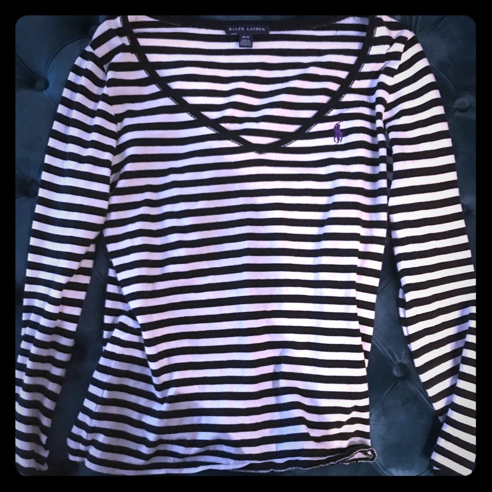 Long sleeve black and white fitted shirt